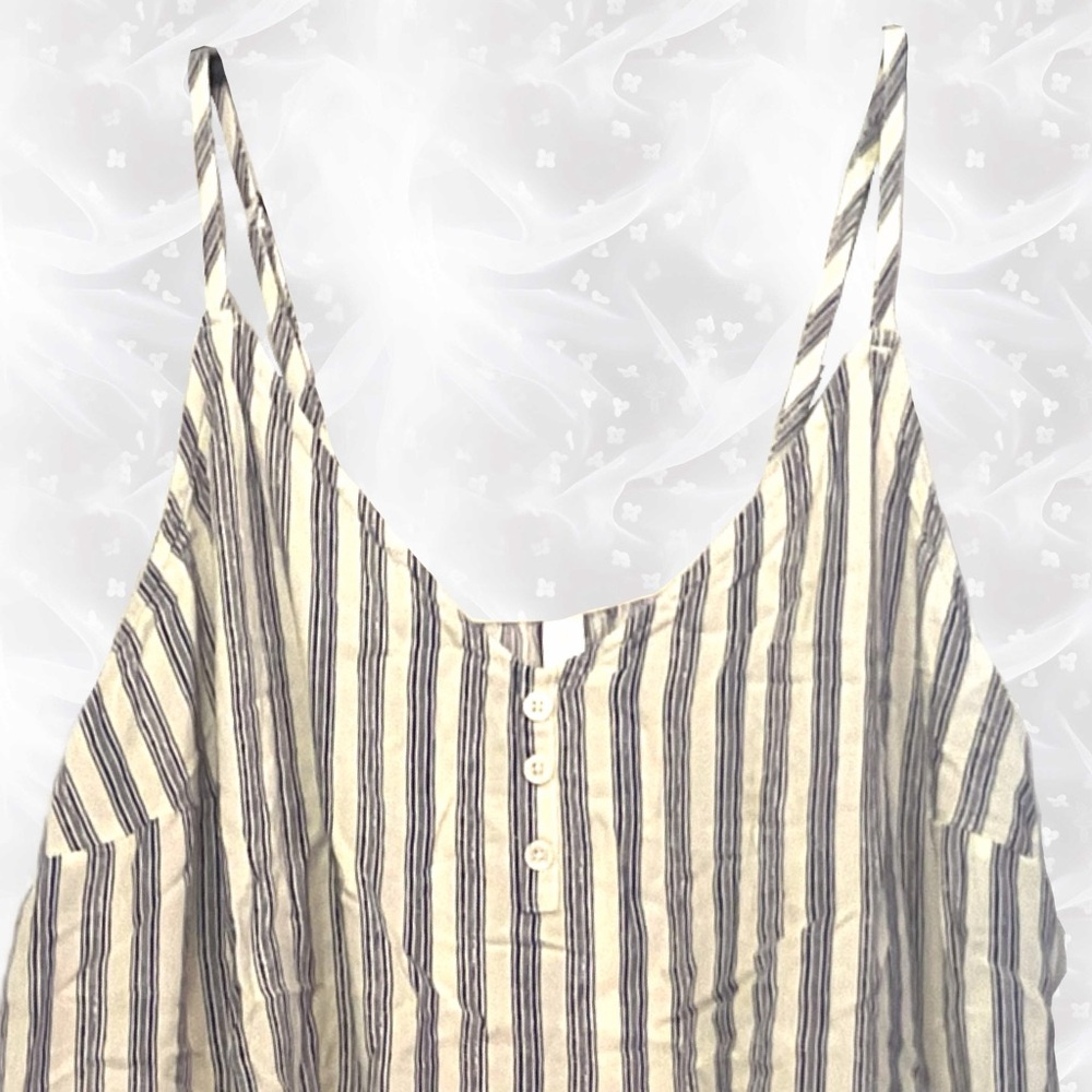 Sleep by CACIQUE Sleep top - Picture 3 of 4
